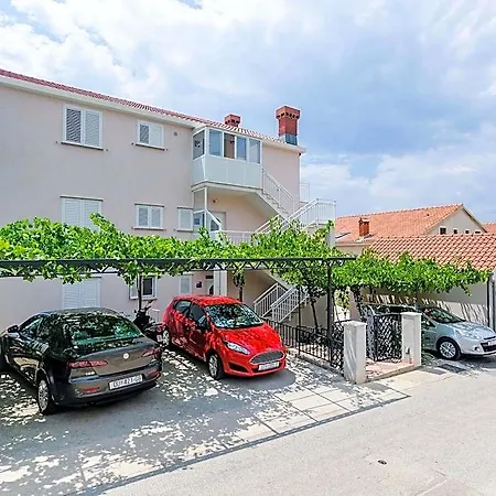 Comfortable With Amazing Seaview And Private Balcony,free Parking,wifi 2*