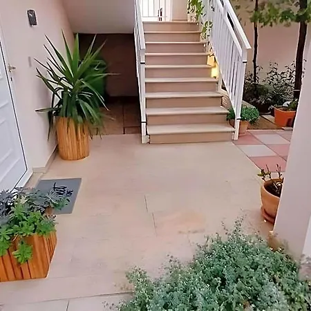 Ξενοδοχείο Comfortable With Amazing Seaview And Private Balcony,free Parking,wifi 2*