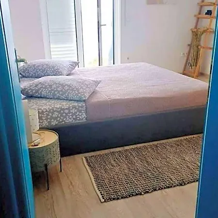 Comfortable With Amazing Seaview And Private Balcony,free Parking,wifi Hotel Cavtat